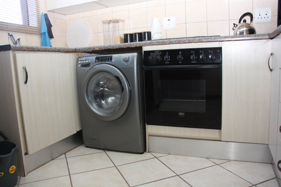 2 Bedroom Property for Sale in Hillside Free State